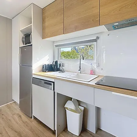 Mobil-home Grand Confort, 200 M Plage, 4 Pers, 2 Chambres, 2 Sdb, Piscine, Parking - Fr-1-361a-38